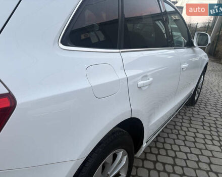 Білий Ауді Ку 5, об'ємом двигуна 2 л та пробігом 231 тис. км за 10800 $, фото 14 на Automoto.ua