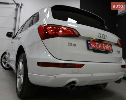 Білий Ауді Ку 5, об'ємом двигуна 2 л та пробігом 179 тис. км за 14900 $, фото 44 на Automoto.ua