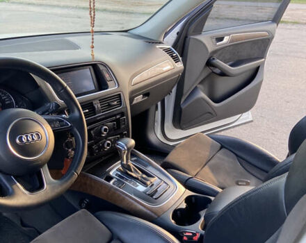 Белый Ауди Ку 5, объемом двигателя 2 л и пробегом 125 тыс. км за 17000 $, фото 2 на Automoto.ua