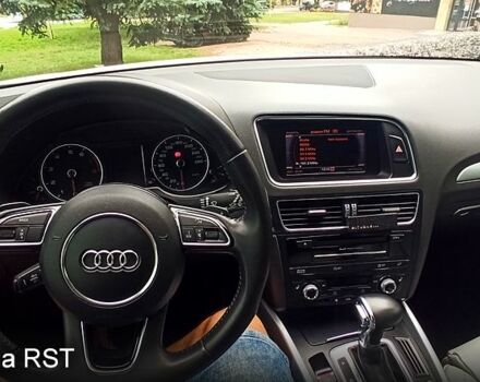Білий Ауді Ку 5, об'ємом двигуна 2 л та пробігом 153 тис. км за 15700 $, фото 6 на Automoto.ua