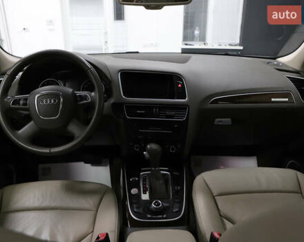 Білий Ауді Ку 5, об'ємом двигуна 2 л та пробігом 179 тис. км за 14900 $, фото 106 на Automoto.ua