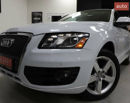 Білий Ауді Ку 5, об'ємом двигуна 2 л та пробігом 179 тис. км за 14900 $, фото 16 на Automoto.ua