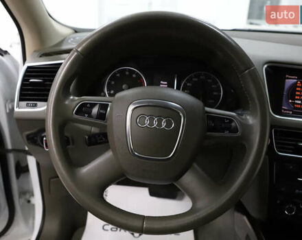 Білий Ауді Ку 5, об'ємом двигуна 2 л та пробігом 179 тис. км за 14900 $, фото 80 на Automoto.ua