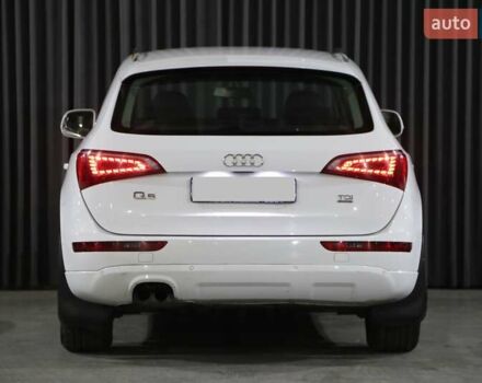 Белый Ауди Ку 5, объемом двигателя 1.97 л и пробегом 137 тыс. км за 18000 $, фото 5 на Automoto.ua