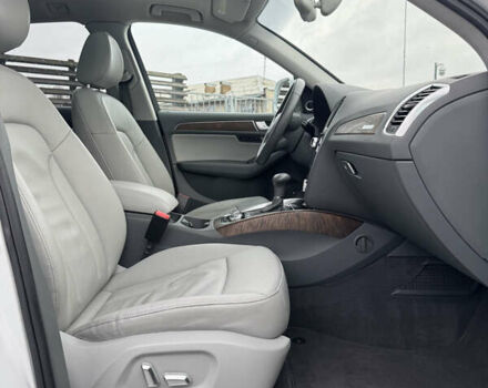 Белый Ауди Ку 5, объемом двигателя 1.98 л и пробегом 236 тыс. км за 12990 $, фото 13 на Automoto.ua