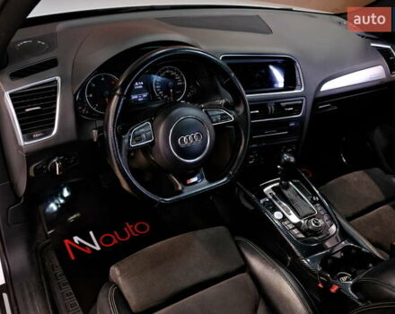 Білий Ауді Ку 5, об'ємом двигуна 2 л та пробігом 265 тис. км за 19500 $, фото 32 на Automoto.ua