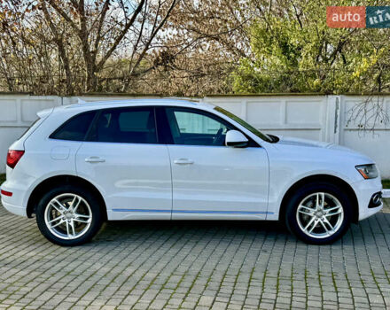 Белый Ауди Ку 5, объемом двигателя 1.98 л и пробегом 201 тыс. км за 12400 $, фото 4 на Automoto.ua