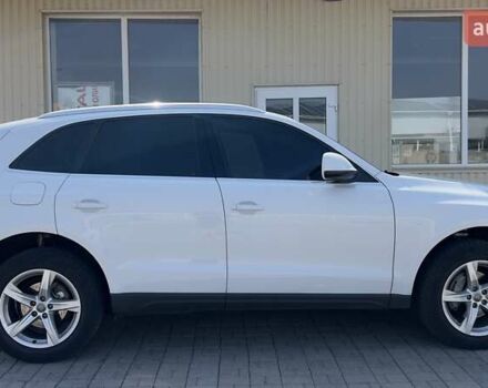 Белый Ауди Ку 5, объемом двигателя 1.97 л и пробегом 131 тыс. км за 18000 $, фото 2 на Automoto.ua