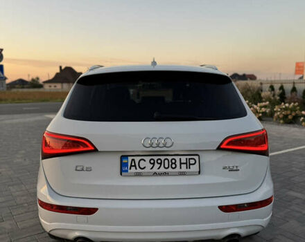 Белый Ауди Ку 5, объемом двигателя 1.98 л и пробегом 220 тыс. км за 14000 $, фото 4 на Automoto.ua