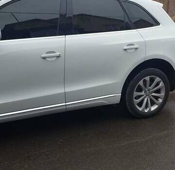 Белый Ауди Ку 5, объемом двигателя 2 л и пробегом 268 тыс. км за 16500 $, фото 2 на Automoto.ua