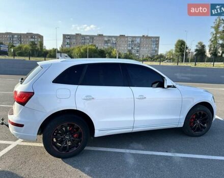 Білий Ауді Ку 5, об'ємом двигуна 1.98 л та пробігом 193 тис. км за 14000 $, фото 10 на Automoto.ua