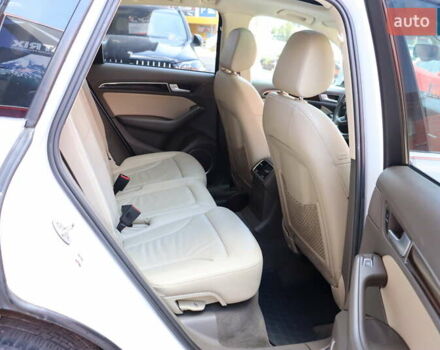 Белый Ауди Ку 5, объемом двигателя 2 л и пробегом 201 тыс. км за 15700 $, фото 35 на Automoto.ua