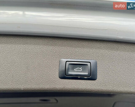 Белый Ауди Ку 5, объемом двигателя 1.98 л и пробегом 201 тыс. км за 12400 $, фото 18 на Automoto.ua