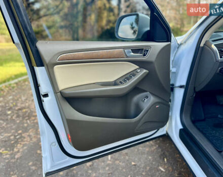 Белый Ауди Ку 5, объемом двигателя 2 л и пробегом 197 тыс. км за 12900 $, фото 22 на Automoto.ua