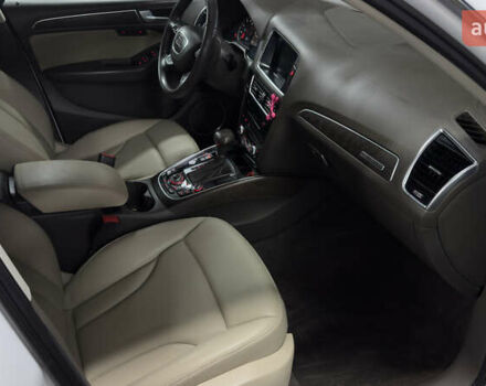 Белый Ауди Ку 5, объемом двигателя 1.98 л и пробегом 260 тыс. км за 12999 $, фото 23 на Automoto.ua