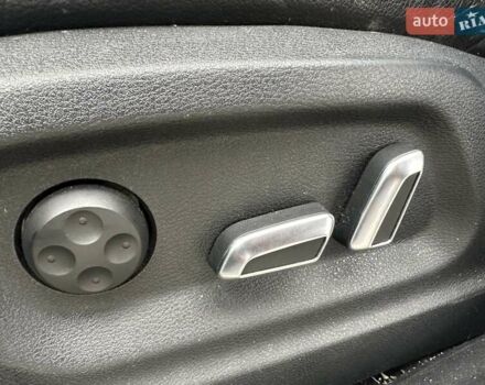 Белый Ауди Ку 5, объемом двигателя 1.98 л и пробегом 211 тыс. км за 12200 $, фото 21 на Automoto.ua