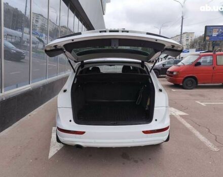 Білий Ауді Ку 5, об'ємом двигуна 2 л та пробігом 241 тис. км за 17900 $, фото 6 на Automoto.ua