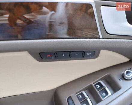 Белый Ауди Ку 5, объемом двигателя 2 л и пробегом 201 тыс. км за 15700 $, фото 12 на Automoto.ua