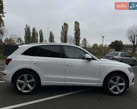 Белый Ауди Ку 5, объемом двигателя 1.97 л и пробегом 194 тыс. км за 15800 $, фото 3 на Automoto.ua