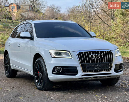 Белый Ауди Ку 5, объемом двигателя 2 л и пробегом 197 тыс. км за 12900 $, фото 3 на Automoto.ua