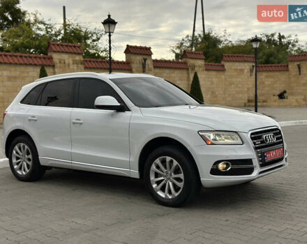 Ауді Ку 5 2013 у Измаиле на Automoto.ua Білий Ауді Ку 5, об'ємом двигуна 1.98 л та пробігом 80 тис. км за 17999 $, фото 1 на Automoto.ua
