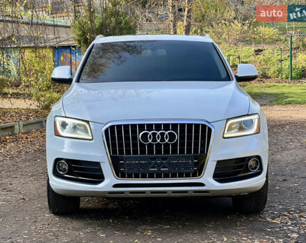 Белый Ауди Ку 5, объемом двигателя 2 л и пробегом 197 тыс. км за 12900 $, фото 4 на Automoto.ua