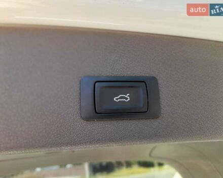 Белый Ауди Ку 5, объемом двигателя 1.98 л и пробегом 246 тыс. км за 13200 $, фото 13 на Automoto.ua