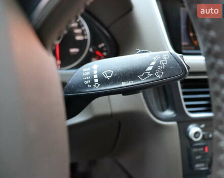 Белый Ауди Ку 5, объемом двигателя 2 л и пробегом 201 тыс. км за 15700 $, фото 23 на Automoto.ua