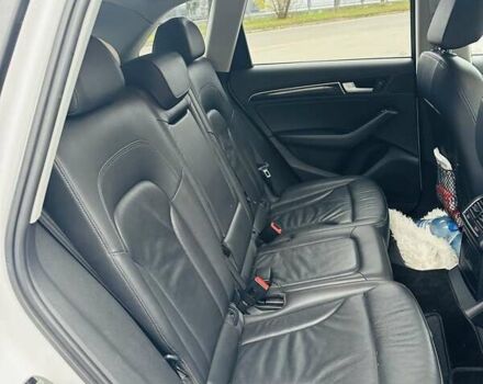 Белый Ауди Ку 5, объемом двигателя 1.98 л и пробегом 211 тыс. км за 12200 $, фото 30 на Automoto.ua