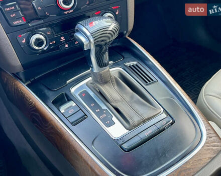 Белый Ауди Ку 5, объемом двигателя 2 л и пробегом 197 тыс. км за 12900 $, фото 29 на Automoto.ua