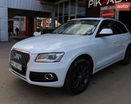 Белый Ауди Ку 5, объемом двигателя 2 л и пробегом 201 тыс. км за 15700 $, фото 1 на Automoto.ua