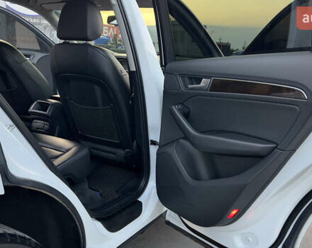 Белый Ауди Ку 5, объемом двигателя 1.97 л и пробегом 131 тыс. км за 18000 $, фото 16 на Automoto.ua