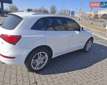Белый Ауди Ку 5, объемом двигателя 2 л и пробегом 133 тыс. км за 14200 $, фото 4 на Automoto.ua