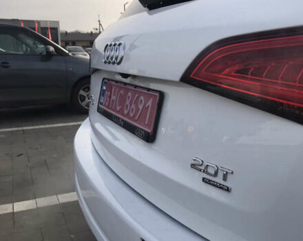 Белый Ауди Ку 5, объемом двигателя 2 л и пробегом 180 тыс. км за 13800 $, фото 12 на Automoto.ua