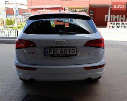 Белый Ауди Ку 5, объемом двигателя 2 л и пробегом 201 тыс. км за 15700 $, фото 6 на Automoto.ua