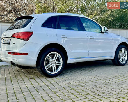 Белый Ауди Ку 5, объемом двигателя 1.98 л и пробегом 201 тыс. км за 12400 $, фото 5 на Automoto.ua