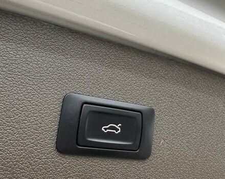 Белый Ауди Ку 5, объемом двигателя 2 л и пробегом 109 тыс. км за 15850 $, фото 15 на Automoto.ua