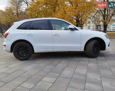 Белый Ауди Ку 5, объемом двигателя 2 л и пробегом 213 тыс. км за 13000 $, фото 59 на Automoto.ua