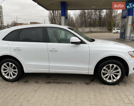 Белый Ауди Ку 5, объемом двигателя 2 л и пробегом 219 тыс. км за 14500 $, фото 4 на Automoto.ua