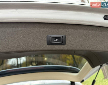 Білий Ауді Ку 5, об'ємом двигуна 3 л та пробігом 181 тис. км за 18999 $, фото 52 на Automoto.ua