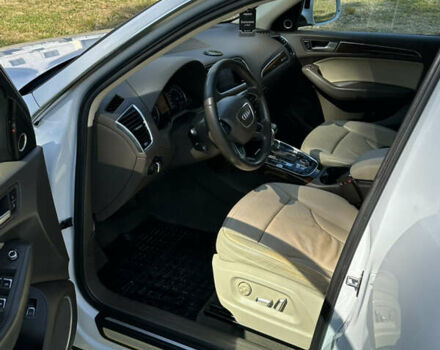 Белый Ауди Ку 5, объемом двигателя 2 л и пробегом 227 тыс. км за 14500 $, фото 7 на Automoto.ua