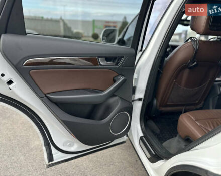 Білий Ауді Ку 5, об'ємом двигуна 2 л та пробігом 237 тис. км за 14250 $, фото 15 на Automoto.ua