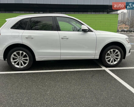 Белый Ауди Ку 5, объемом двигателя 1.98 л и пробегом 109 тыс. км за 15999 $, фото 6 на Automoto.ua