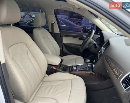 Білий Ауді Ку 5, об'ємом двигуна 1.98 л та пробігом 199 тис. км за 14900 $, фото 66 на Automoto.ua