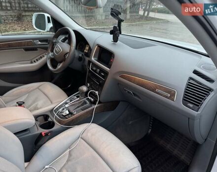 Белый Ауди Ку 5, объемом двигателя 3 л и пробегом 161 тыс. км за 14700 $, фото 20 на Automoto.ua