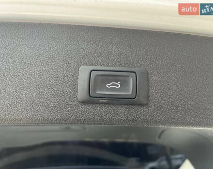 Белый Ауди Ку 5, объемом двигателя 3 л и пробегом 209 тыс. км за 21000 $, фото 44 на Automoto.ua