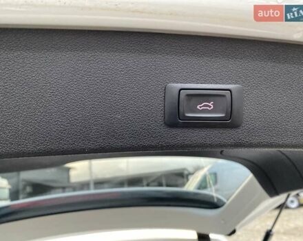 Білий Ауді Ку 5, об'ємом двигуна 1.98 л та пробігом 271 тис. км за 14550 $, фото 75 на Automoto.ua