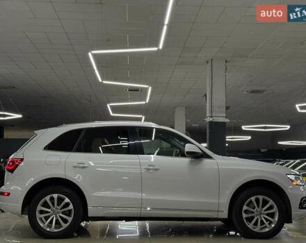 Белый Ауди Ку 5, объемом двигателя 2 л и пробегом 196 тыс. км за 15999 $, фото 7 на Automoto.ua