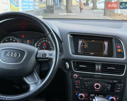 Білий Ауді Ку 5, об'ємом двигуна 2 л та пробігом 196 тис. км за 16300 $, фото 37 на Automoto.ua