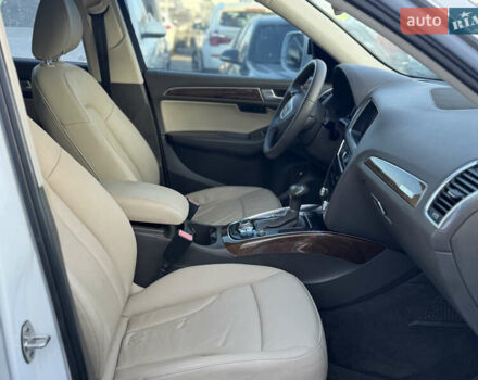 Белый Ауди Ку 5, объемом двигателя 2 л и пробегом 207 тыс. км за 13700 $, фото 19 на Automoto.ua